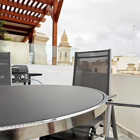 Fly Away Home Condo With Terrace Qormi Exterior photo