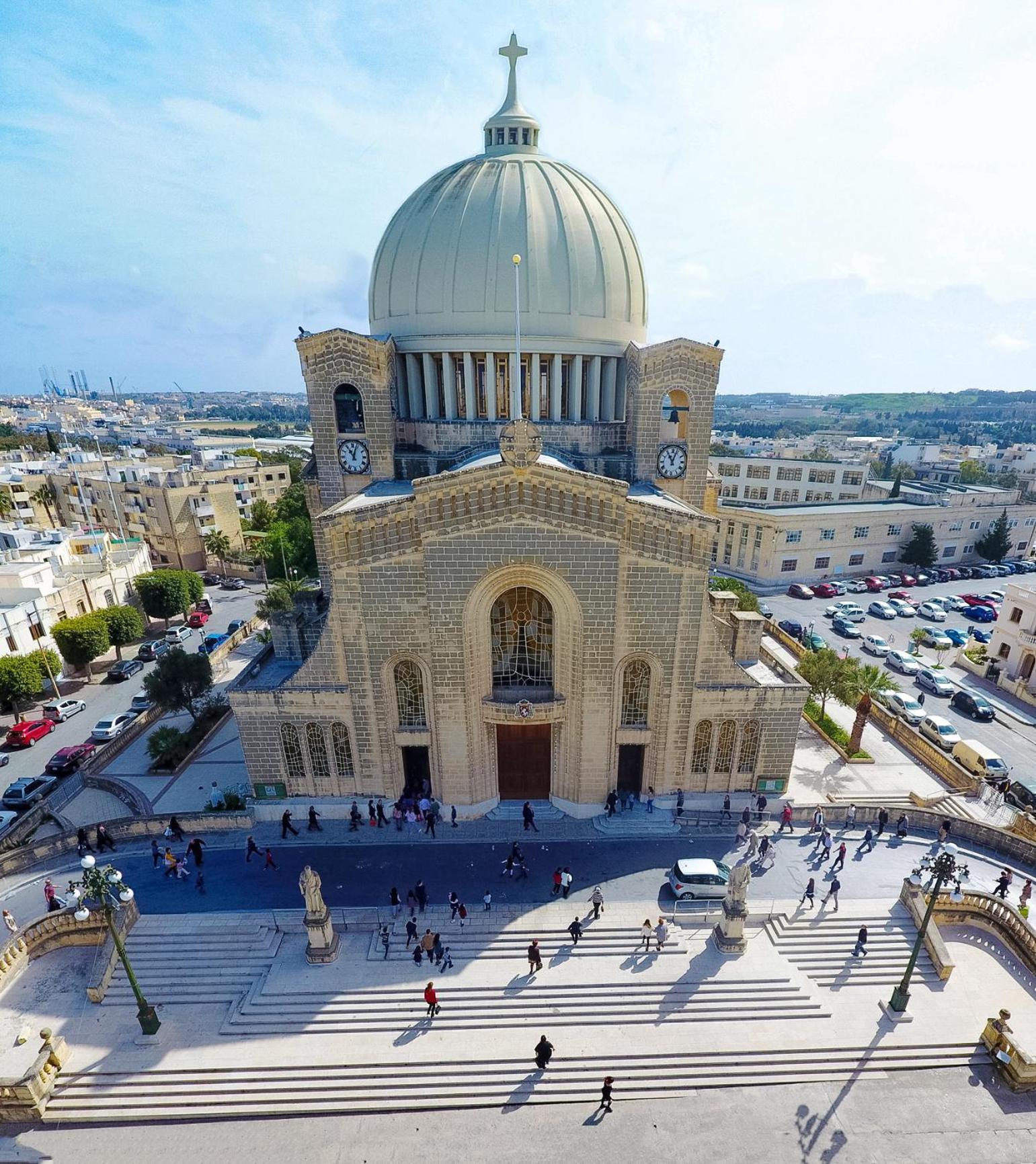 Fly Away With Terrace * Qormi